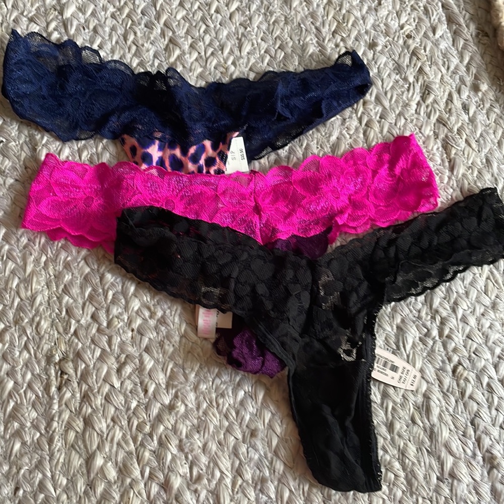 Comfortable stretchy lace thongs